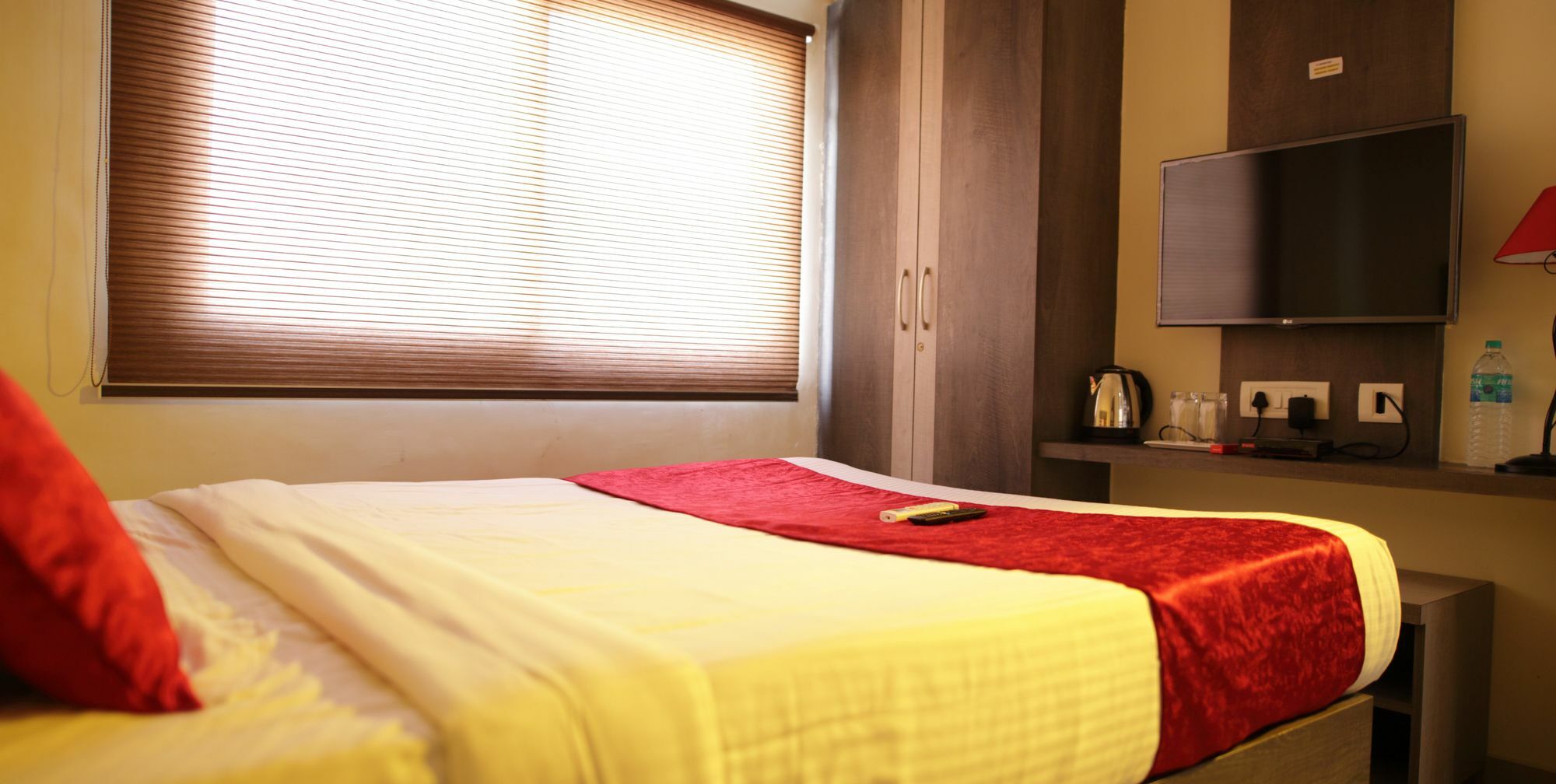 Venture Park, Omr, Thoraipakkam, Chennai 3*